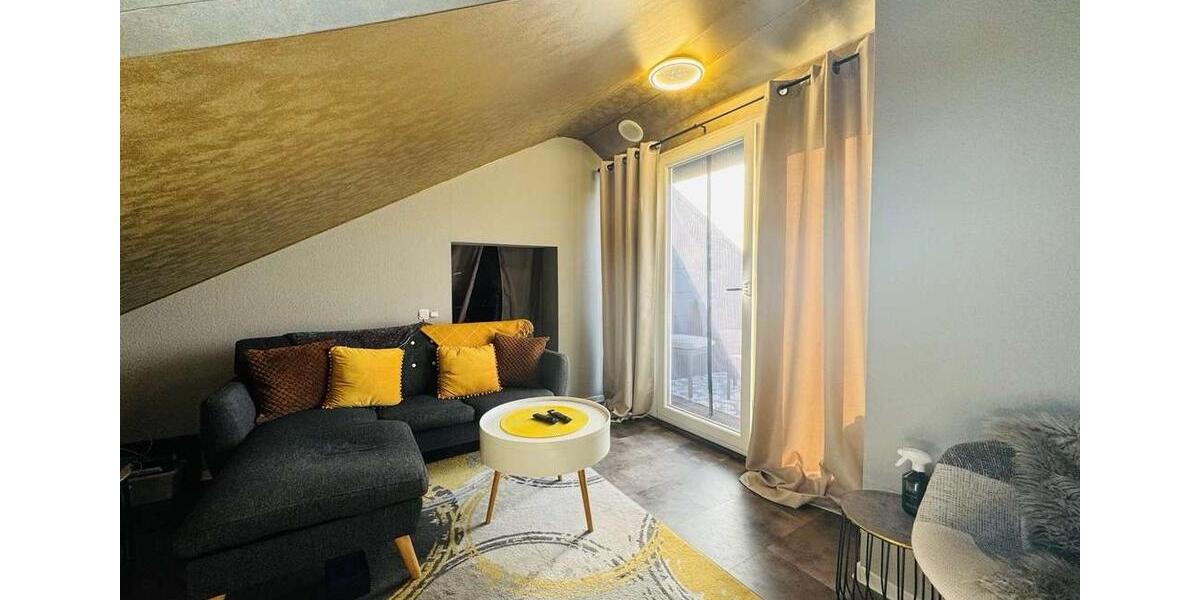 Dachgeschoßwohnung Mönchengladbach Nord - 4.5 Zimmer, 117 m&sup2;, 295.000&euro; | Angebot:27108701