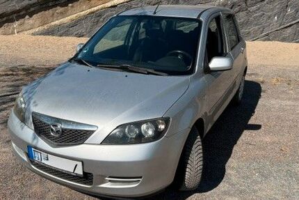 Mazda 2 100.800 km 2.100 &euro; Dinslaken 46537