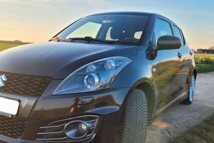 Suzuki Swift 107.000 km 9.999 &euro; Kaarst 41564