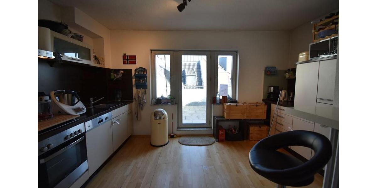Dachgeschoßwohnung Düsseldorf Niederkassel - 3 Zimmer, 107 m&sup2;, 1.795&euro; | Angebot:26461076