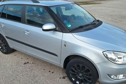 Skoda Fabia 90.000 km 4.300 &euro; Mülheim an der Ruhr 45478