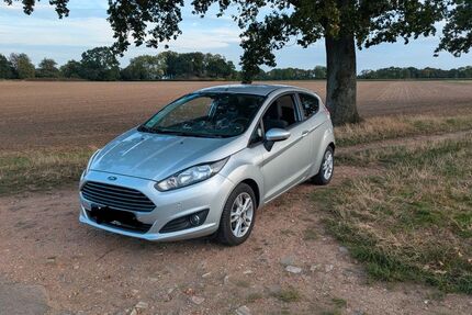 Ford Fiesta 104.400 km 4.500 &euro; Moers 47447