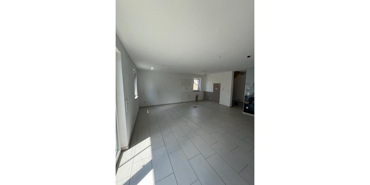 Maisonettenwohnung Moers - 3 Zimmer, 82 m&sup2;, 289.000&euro; | Angebot:27443279