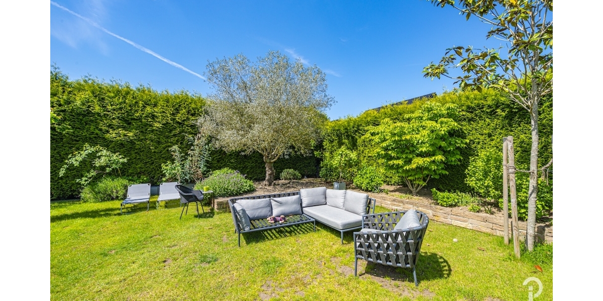 Repräsentatives Einfamilienhaus mit großem Garten. Ein sonniges Paradies mit 4-5 Zimmer für Familien - Einfamilienhaus Jüchen | Angebot:26844365