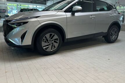 Nissan Qashqai 14.791 km 25.480 &euro; Oberhausen 46049