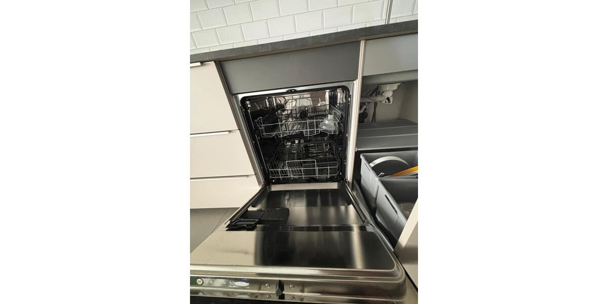 Etagenwohnung Korschenbroich - 1 Zimmer, 79 m&sup2;, 900&euro; | Angebot:26678016