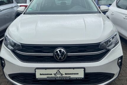 VW Taigo 52.593 km 13.799 &euro; Mülheim / Ruhr 45473