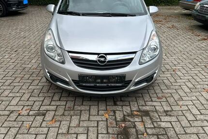 Opel Corsa 149.899 km 2.899 &euro; Mülheim 45476