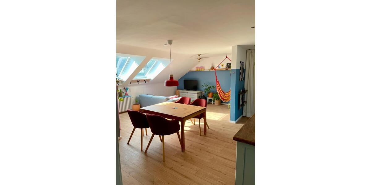 Dachgeschoßwohnung Krefeld Gellep-Stratum - 2.5 Zimmer, 60 m&sup2;, 178.000&euro; | Angebot:27197687