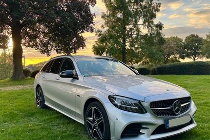 Mercedes-Benz C 300 233.000 km 15.700 &euro; Duisburg 47119