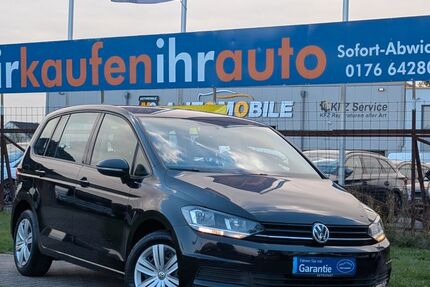 VW Touran 128.000 km 11.699 &euro; Kempen 47906
