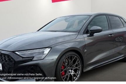 Audi RS3 35.621 km 56.880 &euro; Düsseldorf 40233