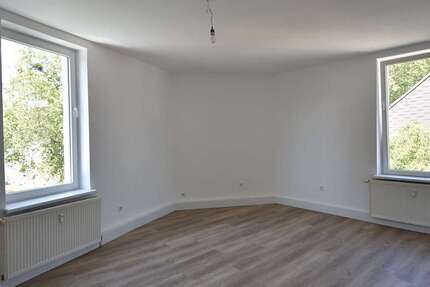 Wohnung Duisburg Mittelmeiderich - 3 Zimmer, 82 m&sup2;, 700&euro; | Angebot:26943144