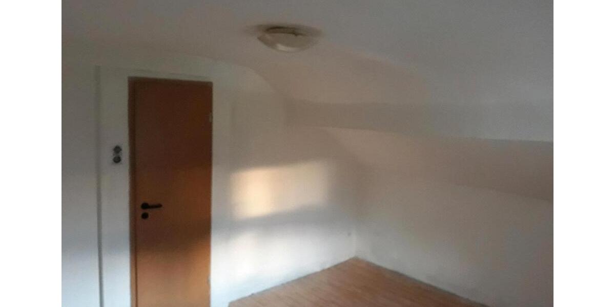 Reihenhaus Wegberg - 5 Zimmer, 120 m&sup2;, 120.000&euro; | Angebot:27302207