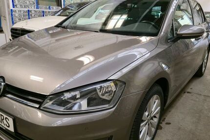 VW Golf 57.000 km 11.990 &euro; Ratingen 40878