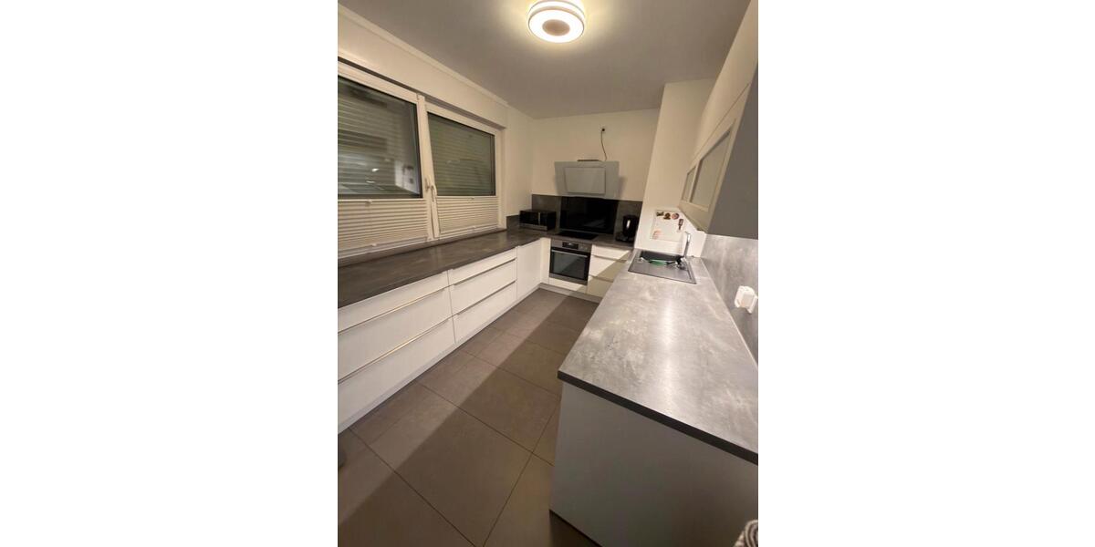 Etagenwohnung Duisburg Mittelmeiderich - 4.5 Zimmer, 87 m&sup2;, 220.000&euro; | Angebot:26502484