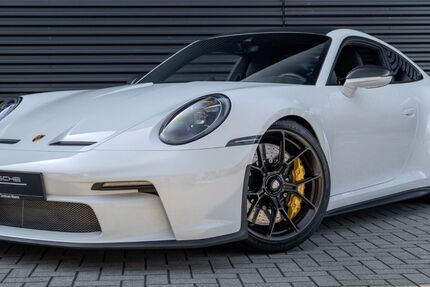Porsche 992 4.595 km 189.900 &euro; Moers 47441