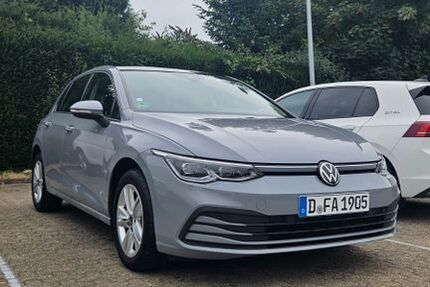 VW Golf 87.000 km 18.900 &euro; Düsseldorf 40472