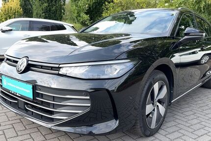 VW Passat Variant 22.580 km 31.990 &euro; Duisburg 47178