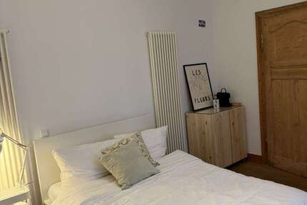 Wohnung Krefeld Krefeld-Mitte - 1 Zimmer, 25 m&sup2;, 550&euro; | Angebot:26906762