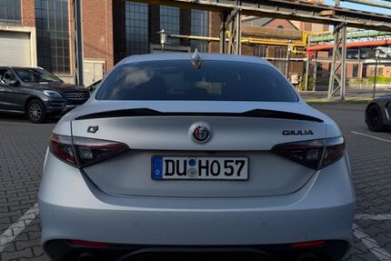 Alfa Romeo Giulia 49.000 km 37.500 &euro; Duisburg 47178
