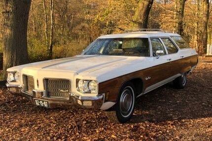 Oldsmobile Custom Cruiser 83.333 km 15.995 &euro; Nettetal 41334