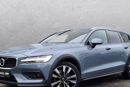 Volvo V60 Cross Country 57.151 km 30.990 &euro; Dinslaken 46535