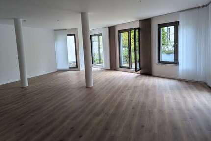 Wohnung Düsseldorf Pempelfort - 3 Zimmer, 150 m&sup2;, 2.098&euro; | Angebot:26766594