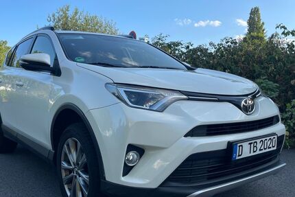 Toyota RAV 4 226.950 km 10.200 &euro; Düsseldorf 40479