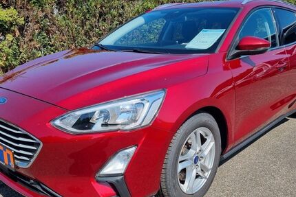 Ford Focus 114.863 km 8.998 &euro; Düsseldorf 40589