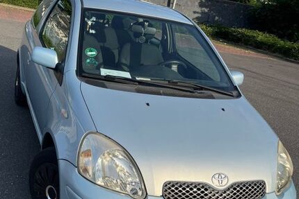 Toyota Yaris 179.000 km 2.000 &euro; Duisburg 47057