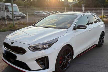 Kia pro ceed / ProCeed 90.000 km 16.750 &euro; Duisburg 47167