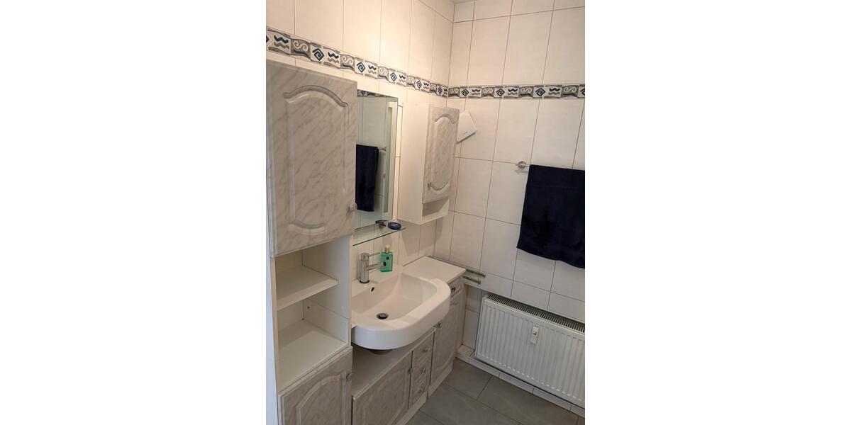 Hochparterre Düsseldorf Stadtbezirk 8 - 3 Zimmer, 94 m&sup2;, 275.000&euro; | Angebot:27472266