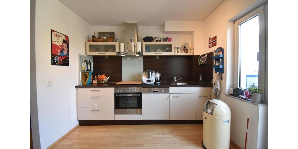 Dachgeschoßwohnung Düsseldorf Niederkassel - 3 Zimmer, 107 m&sup2;, 1.795&euro; | Angebot:26461076