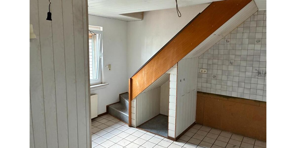 Doppelhaushälfte Dinslaken Hiesfeld - 10 Zimmer, 80 m&sup2;, 375.000&euro; | Angebot:27437891