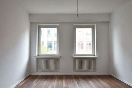 Wohnung Oberhausen - 3 Zimmer, 109 m&sup2;, 1.165&euro; | Angebot:25237618