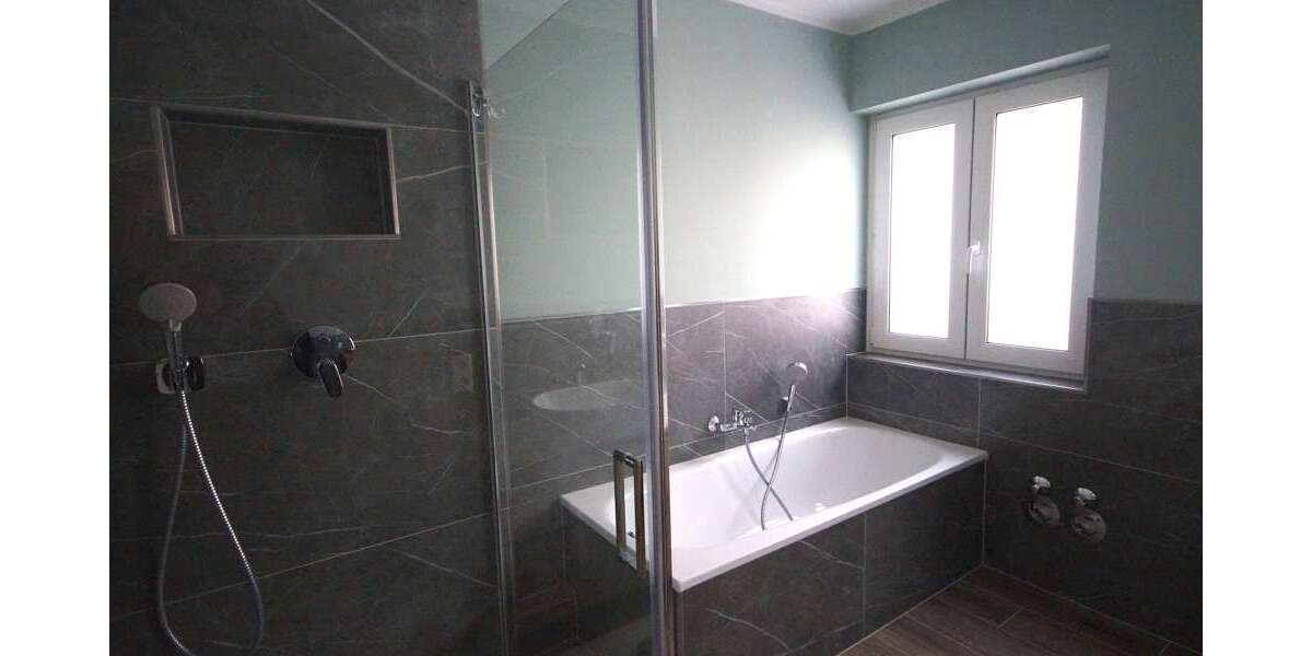 Etagenwohnung Krefeld Gartenstadt - 3 Zimmer, 106 m&sup2;, 339.000&euro; | Angebot:27175344