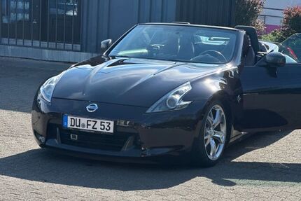 Nissan 370Z 77.000 km 20.999 &euro; Duisburg 47198