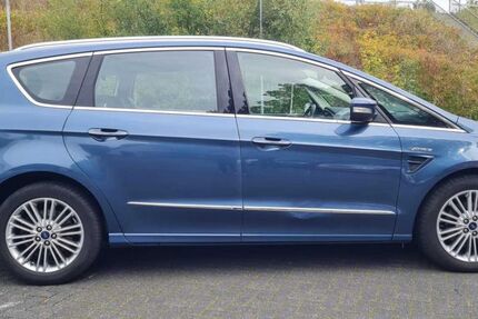 Ford S-Max 113.000 km 16.500 &euro; Ratingen 40878