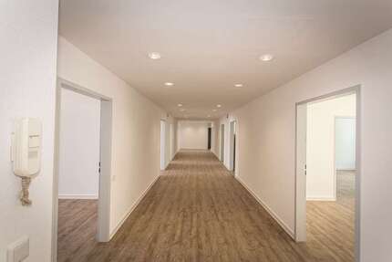 Gewerbeobjekt Düsseldorf Stadtmitte - 7.050&euro; | Angebot:27455029