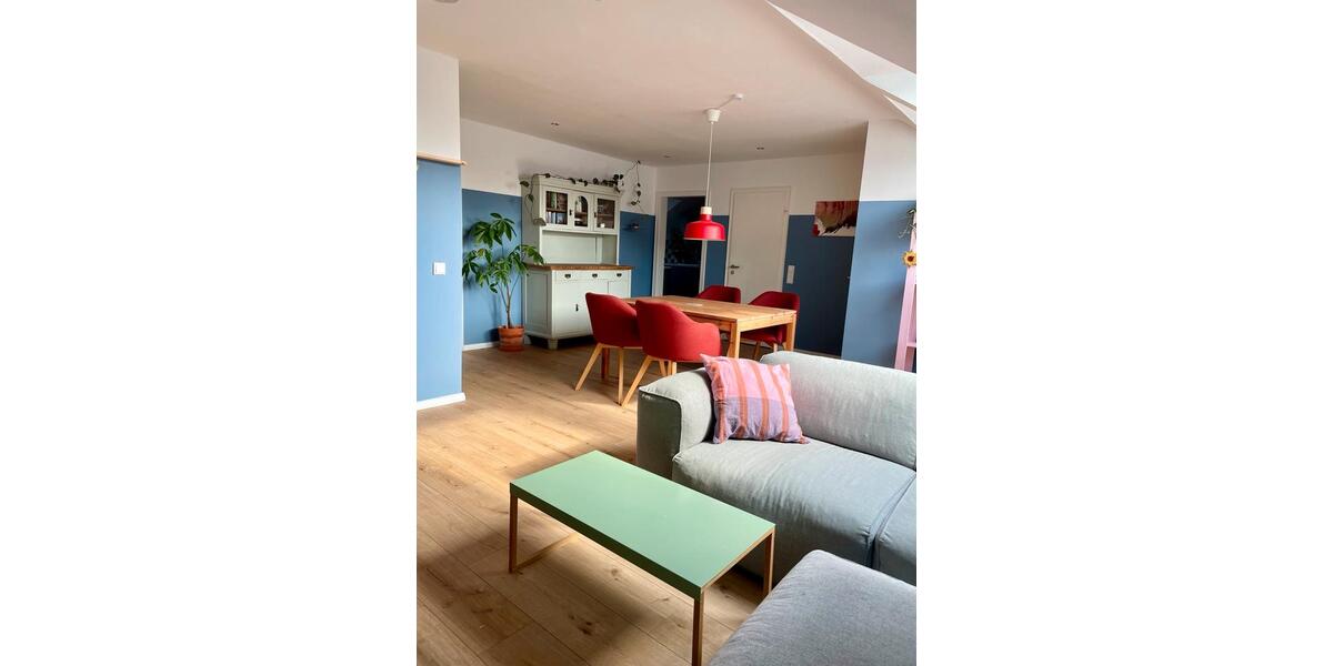 Dachgeschoßwohnung Krefeld Gellep-Stratum - 2.5 Zimmer, 60 m&sup2;, 178.000&euro; | Angebot:27197687