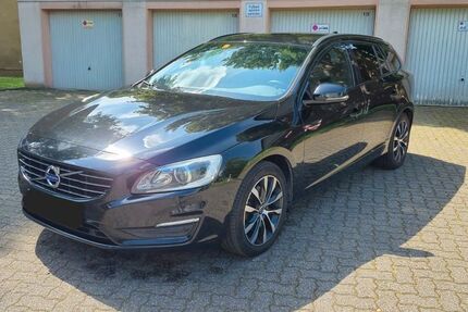 Volvo V60 154.000 km 11.590 &euro; Düsseldorf 40233
