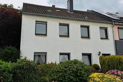 Haus Grevenbroich - 5 Zimmer, 171 m&sup2;, 369.000&euro; | Angebot:26872081