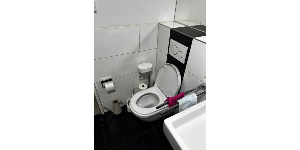 Etagenwohnung Korschenbroich - 1 Zimmer, 79 m&sup2;, 900&euro; | Angebot:26678016