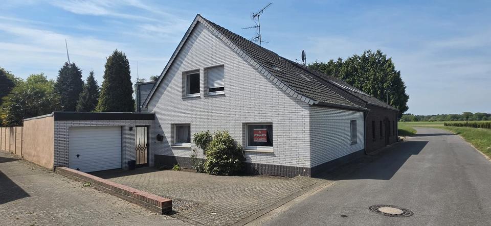 Doppelhaushälfte Wegberg - 6 Zimmer, 142 m&sup2;, 284.000&euro; | Angebot:26921793