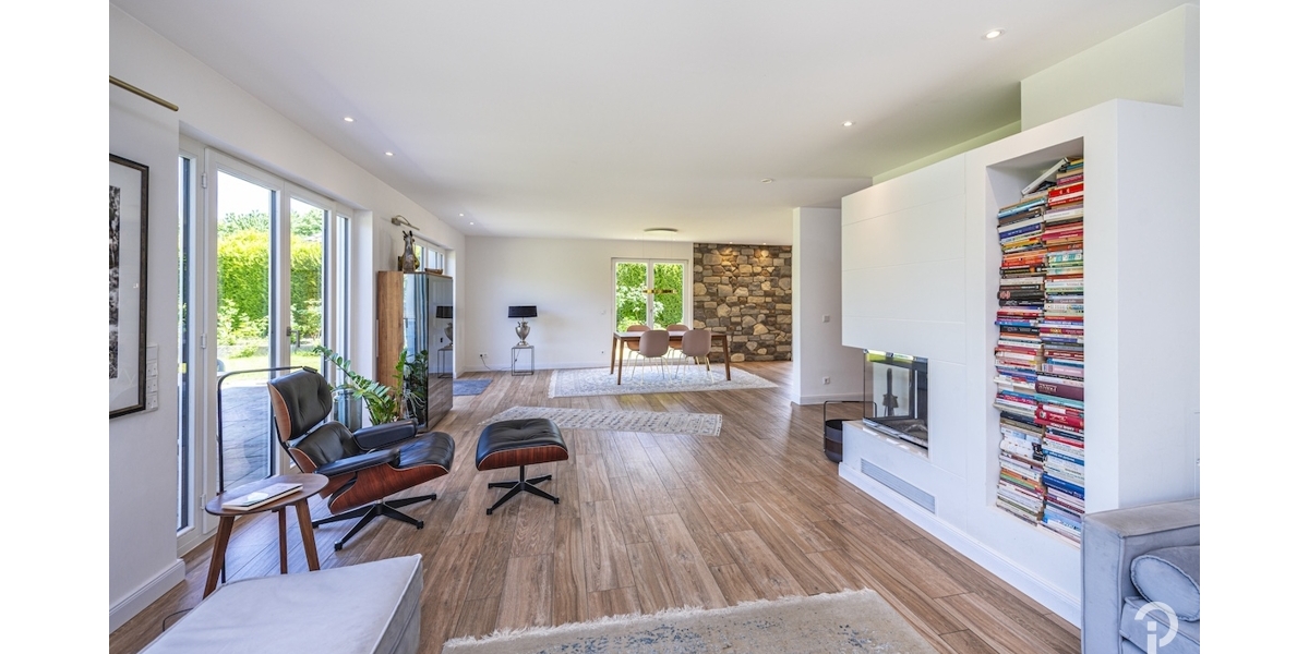 Repräsentatives Einfamilienhaus mit großem Garten. Ein sonniges Paradies mit 4-5 Zimmer für Familien - Einfamilienhaus Jüchen | Angebot:26844365