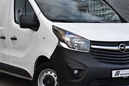 Opel Vivaro 106.937 km 12.499 &euro; Geldern 47608