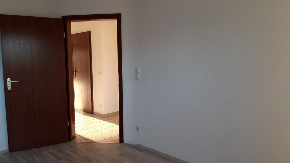 Etagenwohnung Kaarst - 3 Zimmer, 96 m&sup2;, 355.000&euro; | Angebot:27446921