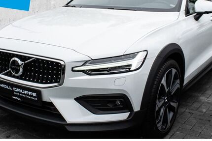 Volvo V60 Cross Country 28.974 km 33.440 &euro; Düsseldorf 40474