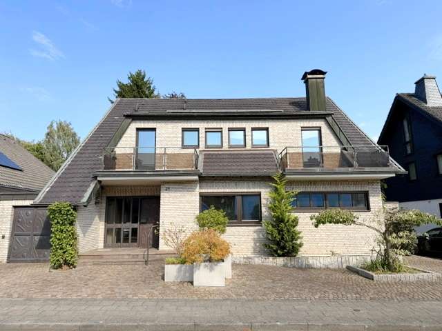Einfamilienhaus Mönchengladbach Süd - 7 Zimmer, 215 m&sup2;, 729.000&euro; | Angebot:27317434